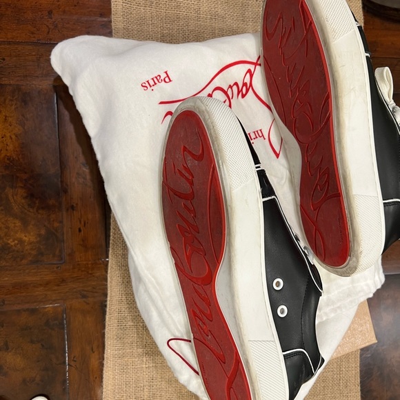 🔴SOLD🔴 Christian Louboutin black sneaker sz40.5 Excellent condition 695 - Picture 8 of 13